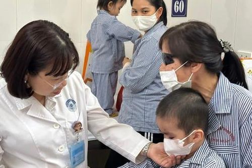 Nhiều em bé mắc căn bệnh đứng thứ 6 trong 10 bệnh ung thư hay gặp ở trẻ