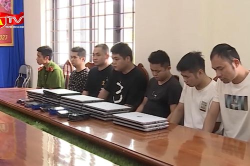 Bị truy nã, 7 đối tượng người Trung Quốc trốn sang Việt Nam tổ chức đánh bạc