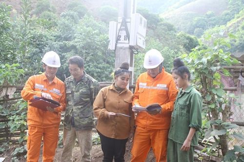 Sơn La: Bản vùng cao bừng sáng ánh điện