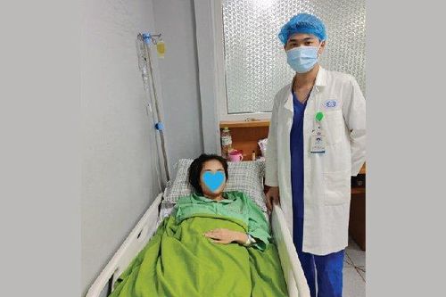 Nguy kịch vì uống hàng chục viên paracetamol cùng lúc