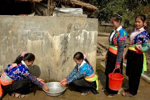 Thôn bản thiếu nước sạch: Vấn đề cấp bách