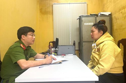 Tin 'bị người âm theo' một phụ nữ bị lừa gần 200 triệu đồng
