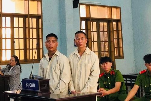 Gia Lai: Ngăn cản không được, thiếu niên đánh chết người tình của mẹ