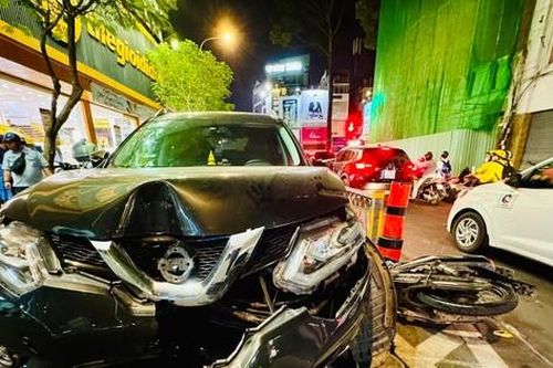 Bác sĩ một bệnh viện ở TPHCM lái ô tô gây tai nạn trong tình trạng say xỉn