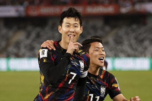 Son Heung-min chói sáng, Hàn Quốc thắng đậm Trung Quốc
