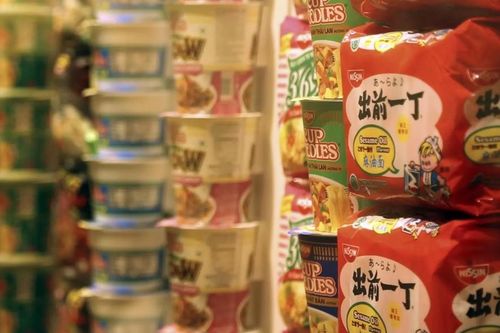Khủng hoảng chi phí sinh hoạt khiến mì ăn liền được ưa chuộng trên toàn cầu