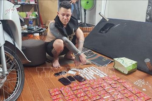 Đang chờ chấp hành án lại tiếp tục tàng trữ trái phép ma túy