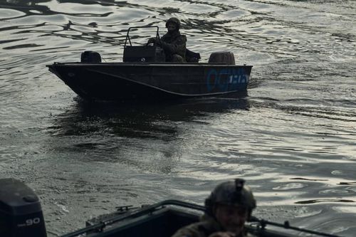 Sông Dnipro, chiến tuyến quan trọng giữa quân đội Nga và Ukraine