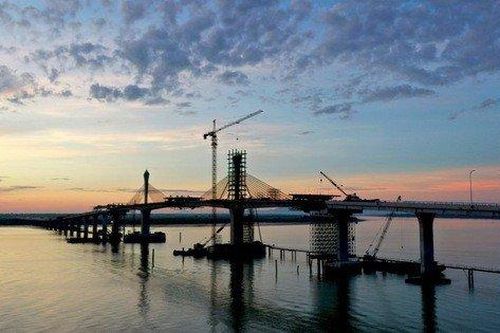 Bài thơ Nhớ Vinh của nhà giáo Nguyễn Đức Hạnh
