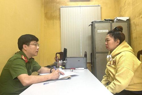 Bị lừa 200 triệu đồng vì nhờ thầy rởm xem bói tình duyên