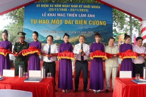 Triển lãm ảnh 'Tự hào một dải biên cương' năm 2023 tại Phú Quốc