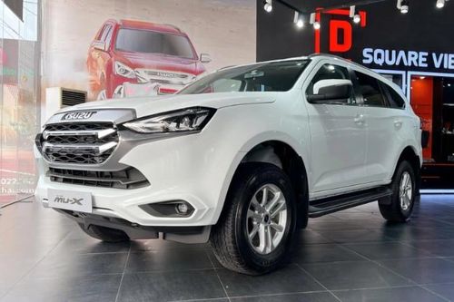 Đối thủ của Ford Everest giảm giá 'cực sốc' lên đến gần 200 triệu đồng