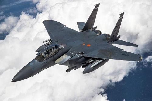 Thấy gì khi tiêm kích F-15EX đắt hơn chiến đấu cơ tàng hình F-35 tới 17 triệu USD?