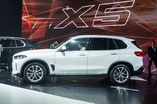Ảnh chi tiết BMW X5 2024 bản cao cấp nhất tại Việt Nam: Mạnh hơn, xịn hơn, thêm công nghệ đấu Mercedes-Benz GLE