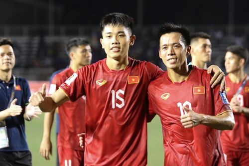 Việt Nam đấu Iraq: HLV Troussier loại, Văn Quyết?