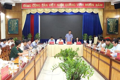 Ban Thường vụ Huyện ủy Chợ Mới kiểm điểm tình hình thực hiện nhiệm vụ chính trị tháng 10