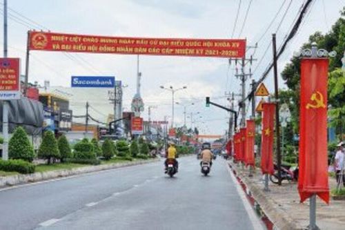 Ngày 22/11, An Giang treo cờ Tổ quốc chào mừng kỷ niệm 191 năm Ngày thành lập tỉnh An Giang (22/11/1832 - 22/11/2023)