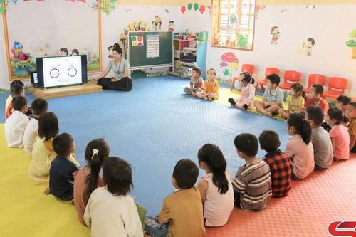 Tăng cường tiếng Việt cho học sinh dân tộc thiểu số