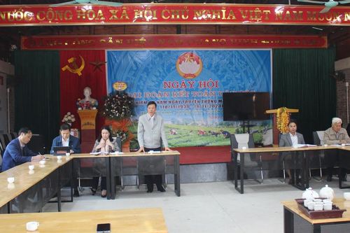 Chủ tịch Ủy ban Mặt trận Tổ quốc tỉnh dự sinh hoạt chi bộ tại Định Hóa