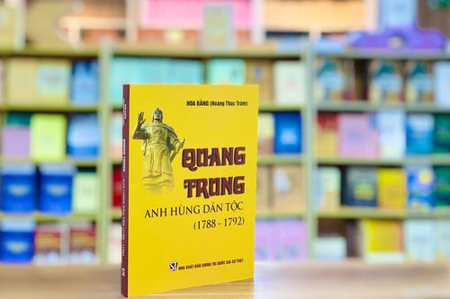 Ra mắt sách về thân thế, sự nghiệp vua Quang Trung