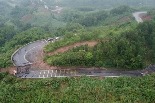 Giao UBND tỉnh Quảng Trị xây mới quốc lộ 15D theo phương thức PPP