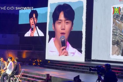 Diễn viên Kim Seon Ho tổ chức fan meeting tại Việt Nam