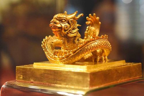 Chiêm ngưỡng Ấn vàng 'Hoàng đế chi bảo'