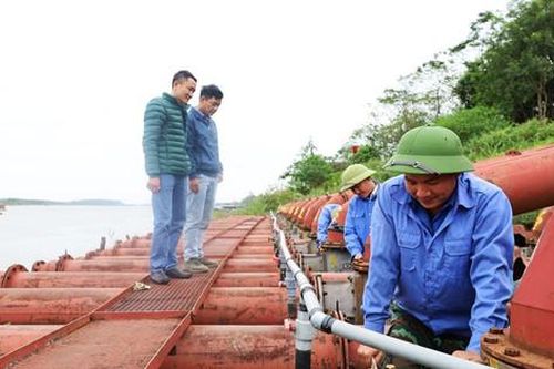 Bảo đảm tiến độ xây dựng công trình lấy nước