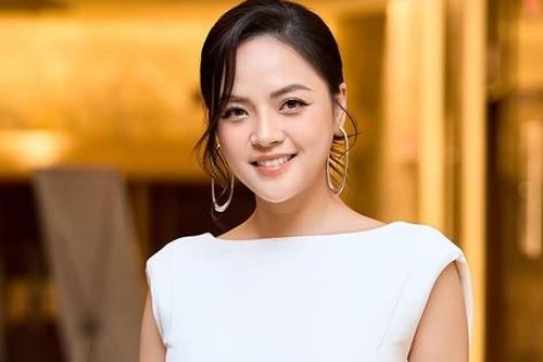 Thu Quỳnh: 'Tôi ngỡ ngàng như lần đầu khi mang thai sau 9 năm'