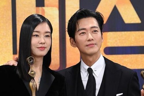 'My Dearest' của Namgoong Min và Ahn Eun Jin giành được 5 chiến thắng tại 'Lễ trao giải Grimae 2023'
