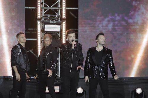 Khán giả 'giận tím người' vì trải nghiệm chưa tương xứng, ban tổ chức show Weslife nói gì?
