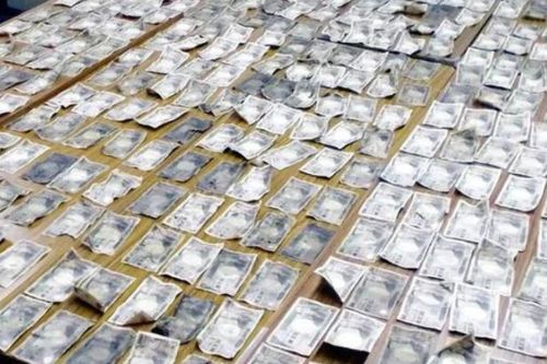 Nhật Bản: Phát hiện bọc tiền khủng trong đống rác