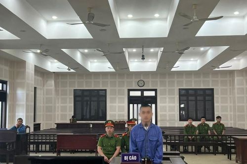 Chém người vì bạn nhậu bị nhắc nhở khi nẹt pô