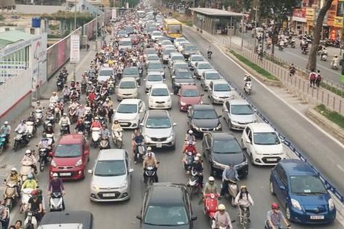 Hạn chế xe cá nhân tại Hà Nội: Đề xuất lùi thời điểm thực hiện đến năm 2035