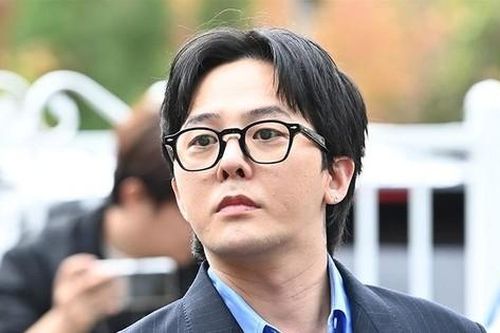 Truyền thông và cảnh sát đổ lỗi cho nhau khi G-Dragon xét nghiệm âm tính