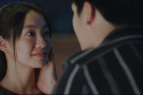 'Chúng ta của 8 năm sau' tập 8: Lâm hôn môi làm lành với Dương