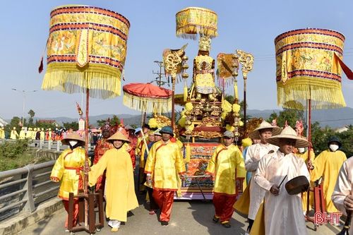 Đánh thức tiềm năng du lịch văn hóa, tâm linh vùng đất thiêng Ngàn Hống