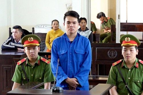 An Giang: Cháu ruột đâm cậu tử vong lãnh 20 năm tù