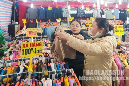 Hơn 80 gian hàng trưng bày sản phẩm tại Hội chợ Tràng Định năm 2023