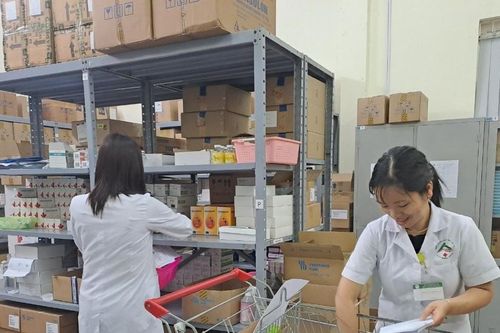 Gỡ khó trong đấu thầu thuốc đảm bảo khám, chữa bệnh cho người dân