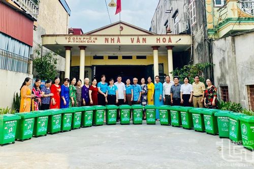 Vận động trên 1,4 tỷ đồng mua thùng phân loại rác thải tại nguồn