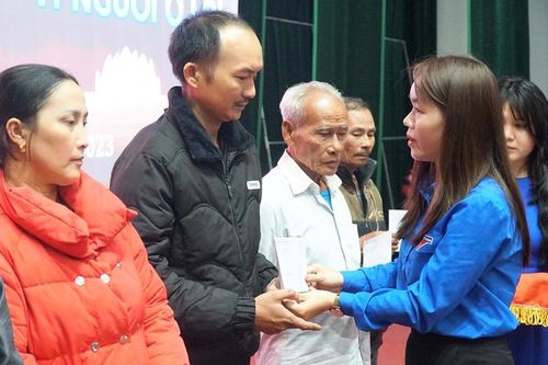 'Tưởng nhớ người đi - Vì người ở lại'