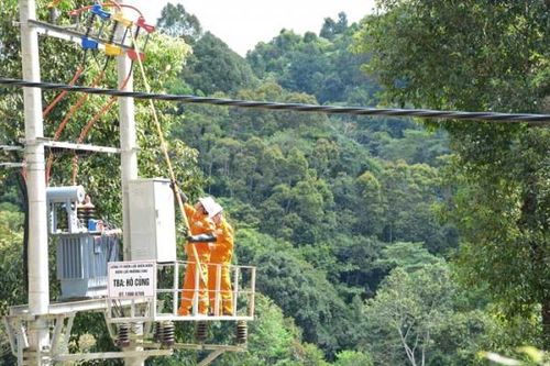 Điện lực Điện Biên ưu tiên xóa bản trắng về điện