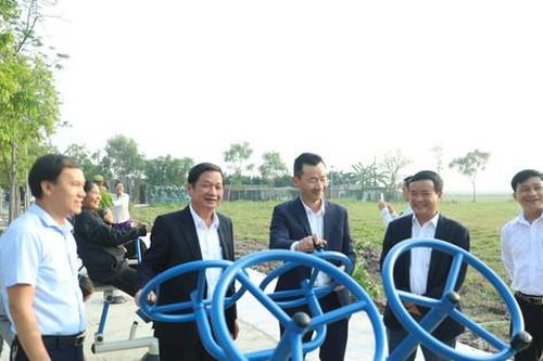 Hà Nội: Bàn giao 32 điểm lắp đặt thiết bị thể dục thể thao ngoài trời phục vụ nhân dân