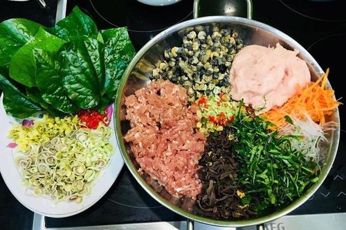 Mẹ đảm chia sẻ cách làm chả ram ốc khiến các anh chồng bỏ nhậu về ăn cơm
