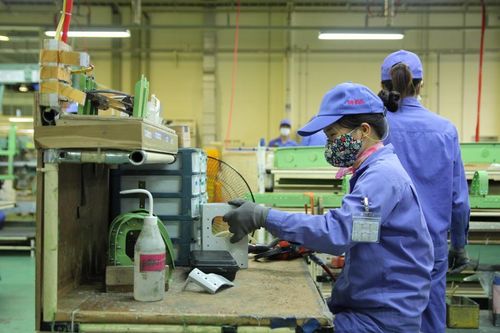 Lương tối thiểu vùng được đề xuất tăng 25,34% trong 5 năm qua