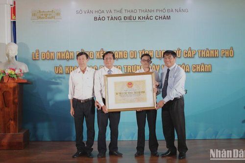 Bảo tàng Điêu khắc Chăm Đà Nẵng đón nhận Bằng Di tích lịch sử cấp thành phố