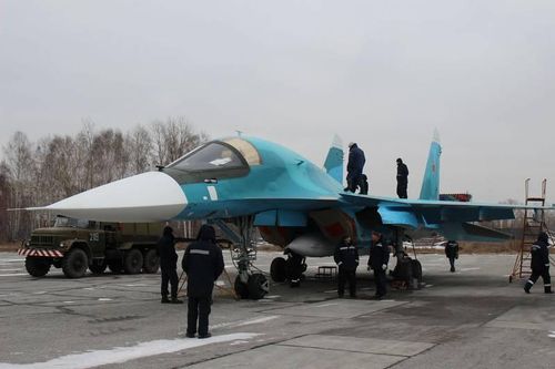 Lô máy bay ném bom tiền tuyến Su-34 mới nhất trực chiến