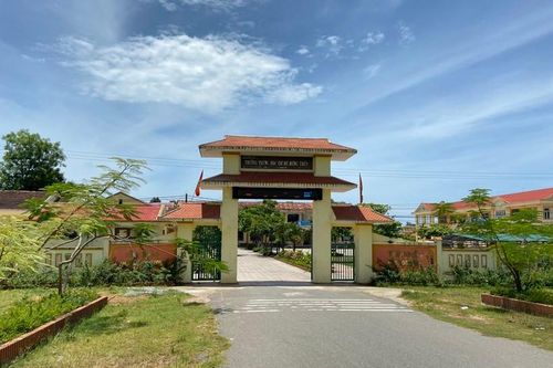 Không khởi tố vụ án nam sinh bị đánh nhập viện tại Quảng Bình