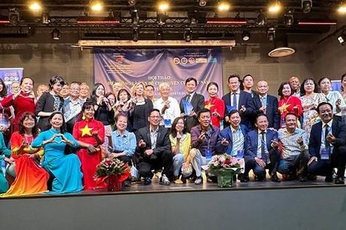 Sứ giả lan tỏa tình yêu với biển đảo quê hương